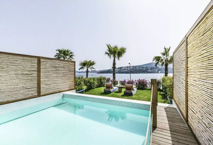 Cape Bodrum Luxury Hotel & Beach