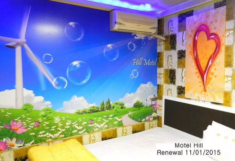Hill Motel
