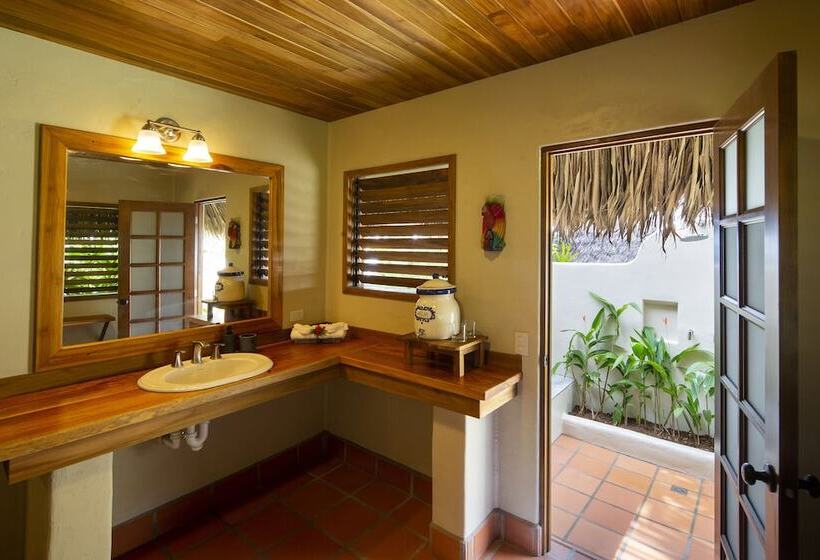 فندق Bosque Del Cabo Rain Forest Lodge