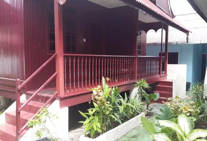 ホテル Budget Beach Resort