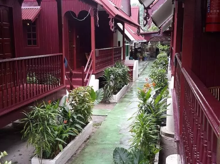 ホテル Budget Beach Resort