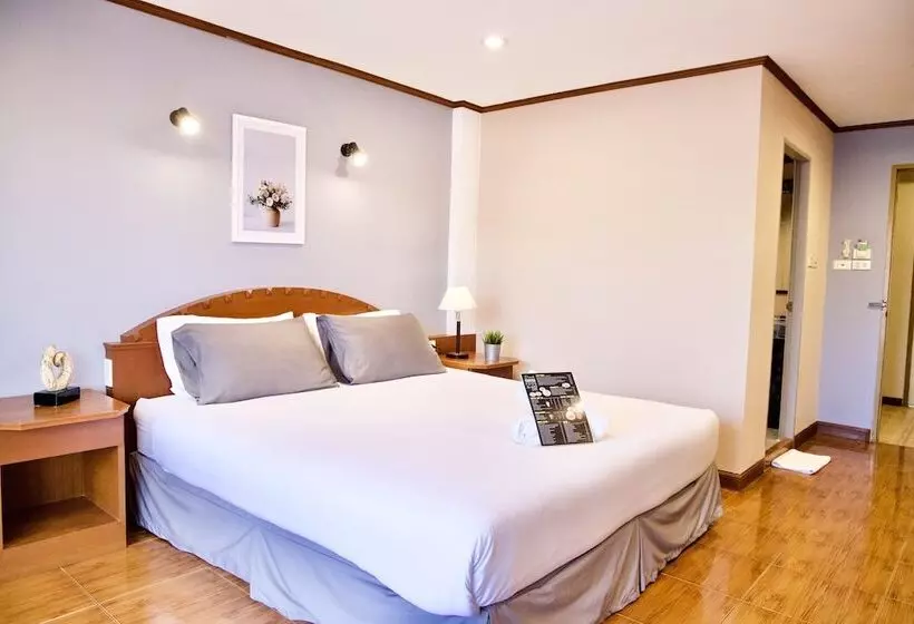 هتل Cha Am My House Resort