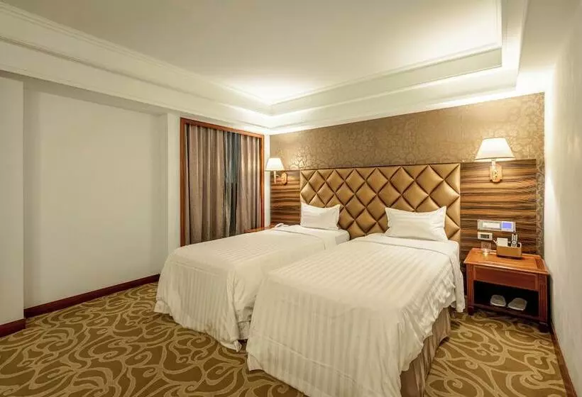 هتل Chyuan Du Spring Resort