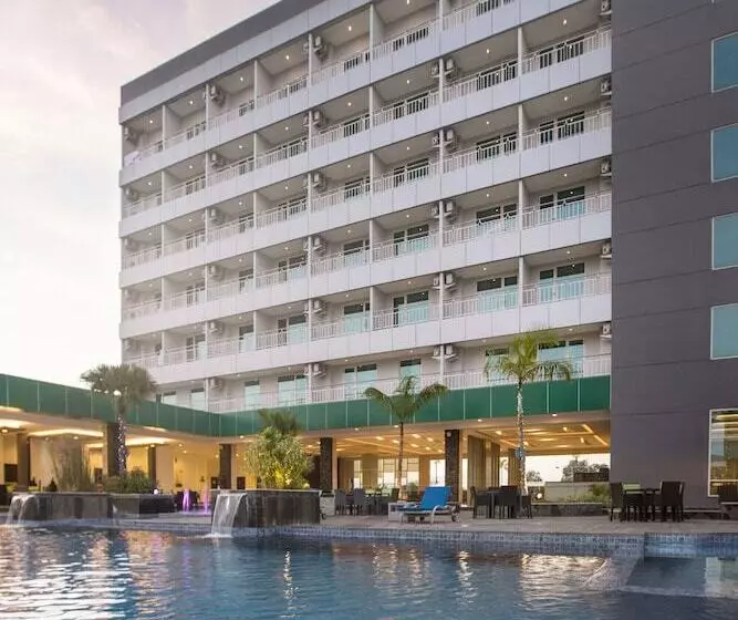 ホテル Dalton Makassar