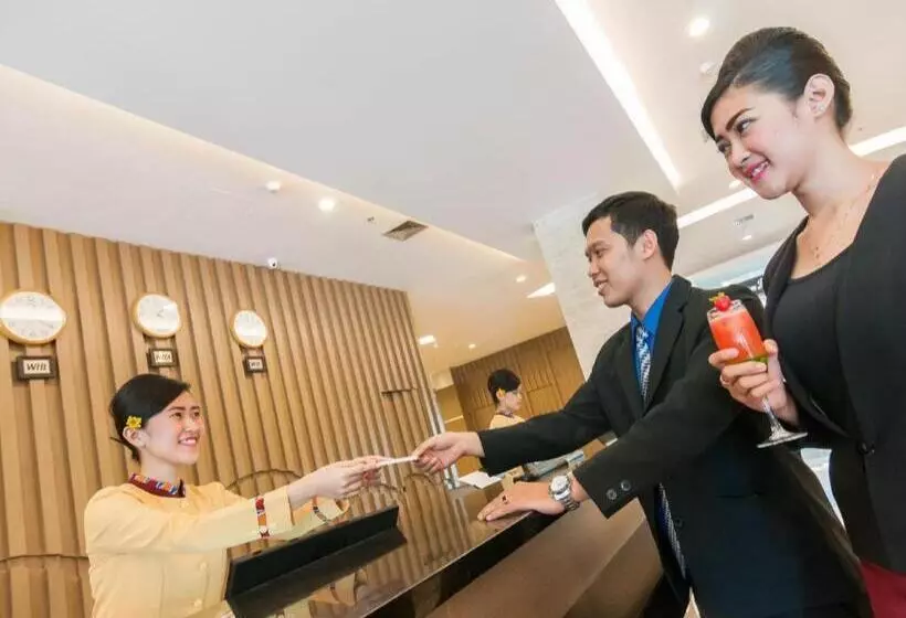 ホテル Dalton Makassar