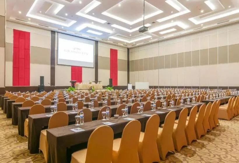 ホテル Dalton Makassar