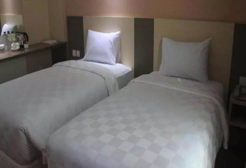 ホテル Dalton Makassar