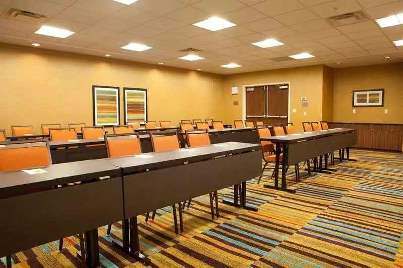 فندق Fairfield Inn & Suites By Marriott Lethbridge