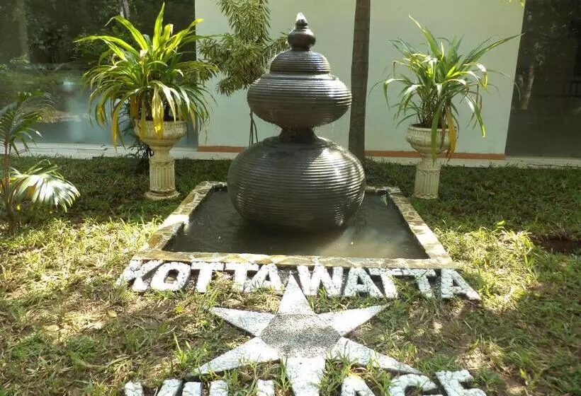 בית מלון כפרי Kottawatta Village