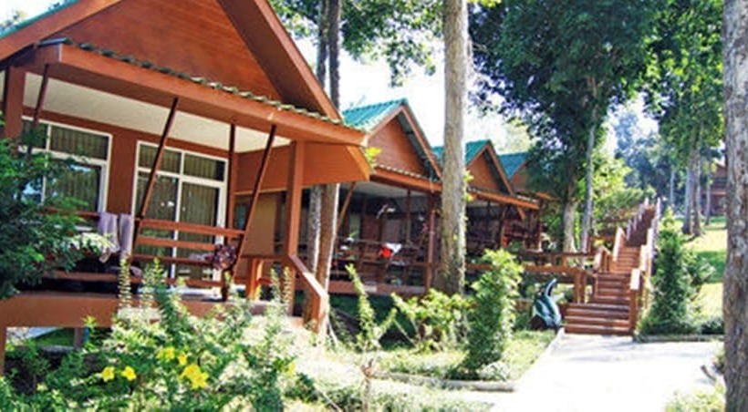 Отель Mountain Resort Koh Lipe