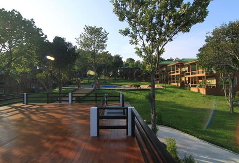 Отель Mountain Resort Koh Lipe