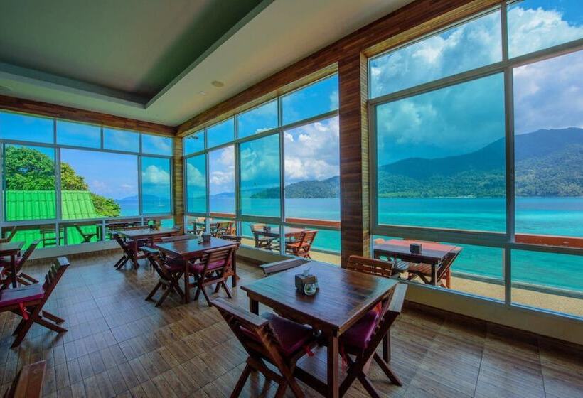 Отель Mountain Resort Koh Lipe