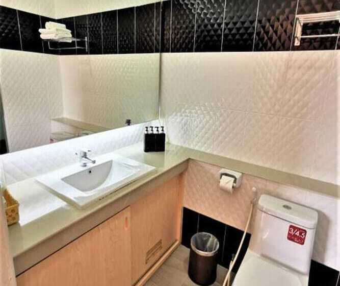 Отель Mountain Resort Koh Lipe