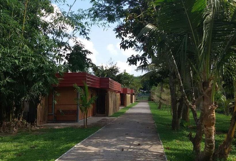 فندق Racha Herb Gardens