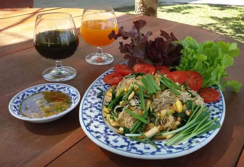 Hotelli Racha Herb Gardens