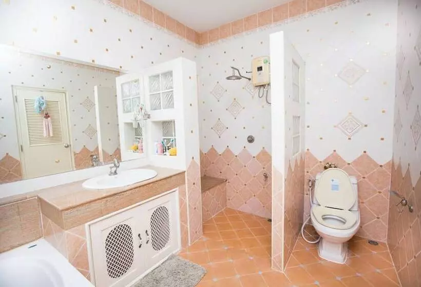 Hotelli Racha Herb Gardens