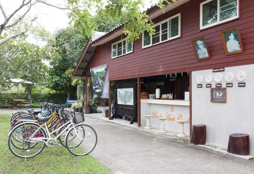 Hotelli Racha Herb Gardens