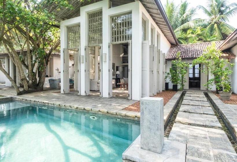 בית מלון כפרי Satin Doll