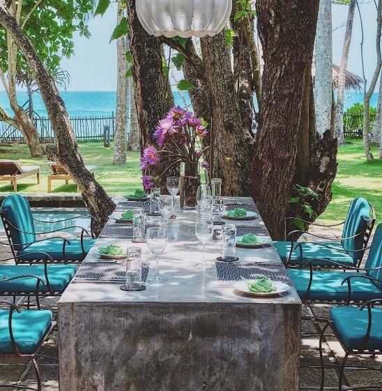 בית מלון כפרי Satin Doll