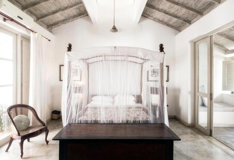 בית מלון כפרי Satin Doll