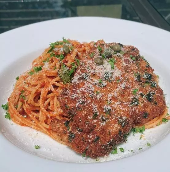 Отель Satin Doll