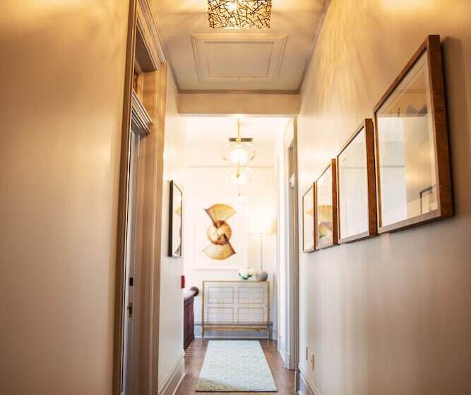 مبيت وإفطار The Mcclelland House