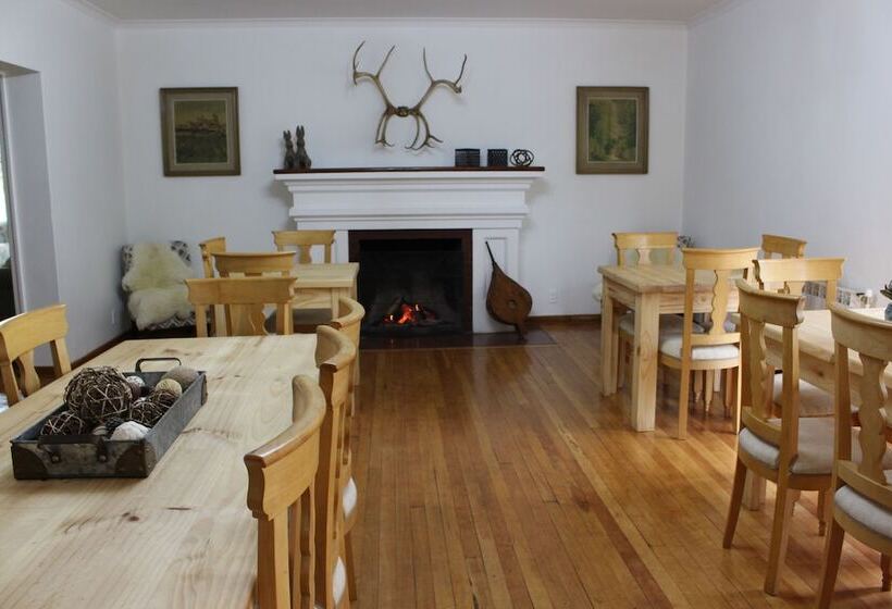 مسافرخانه Hostería Pionero