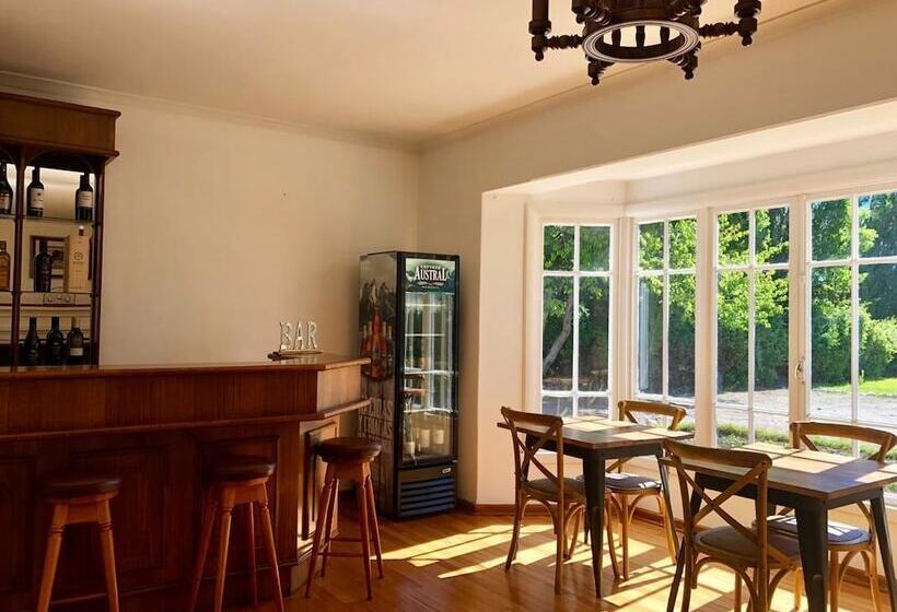 مسافرخانه Hostería Pionero