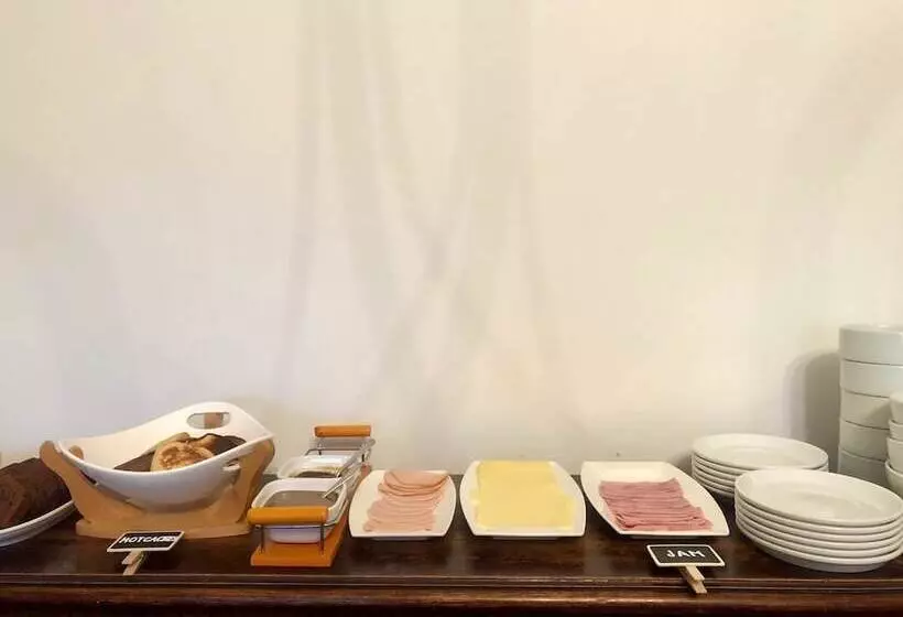 簡易ホテル Hostería Pionero