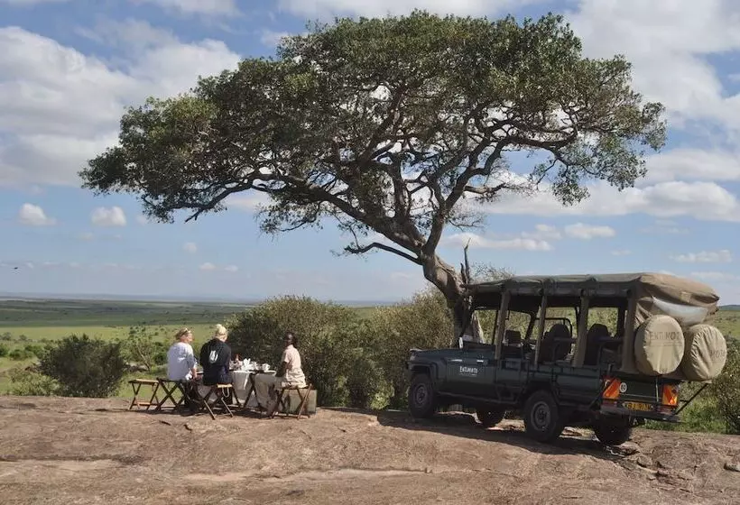 هتل Entumoto Safari Camp