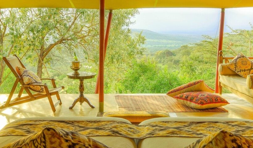 هتل Entumoto Safari Camp