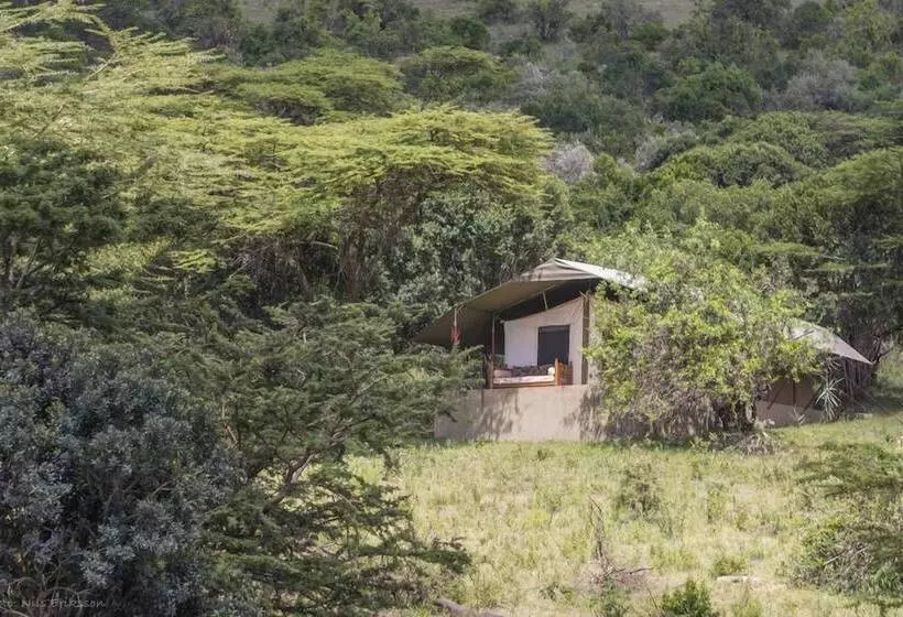 هتل Entumoto Safari Camp