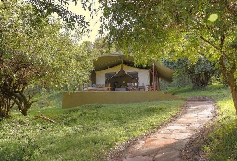 هتل Entumoto Safari Camp