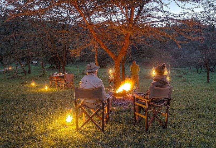 هتل Entumoto Safari Camp