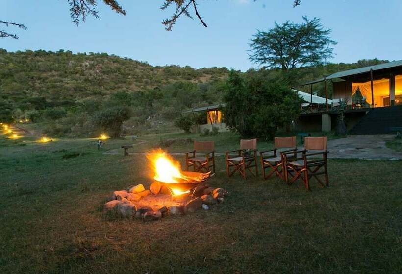 هتل Entumoto Safari Camp