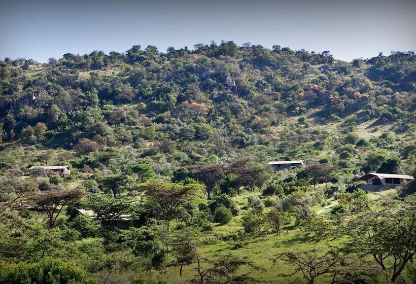 هتل Entumoto Safari Camp