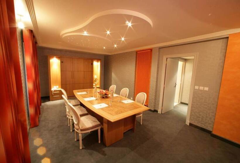 酒店 Logis Hôtel Restaurant Le Fruitier