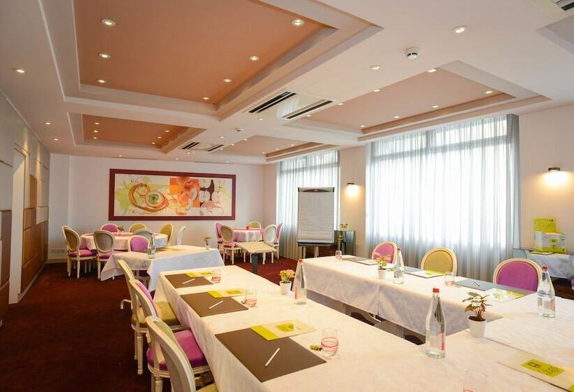 酒店 Logis Hôtel Restaurant Le Fruitier