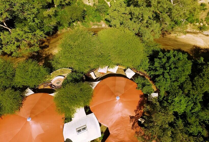 هتل Prideinn Mara Camp & Cottages