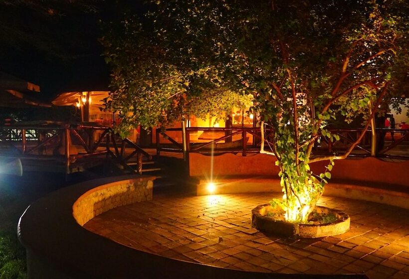 هتل Prideinn Mara Camp & Cottages