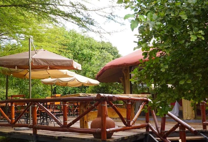 هتل Prideinn Mara Camp & Cottages