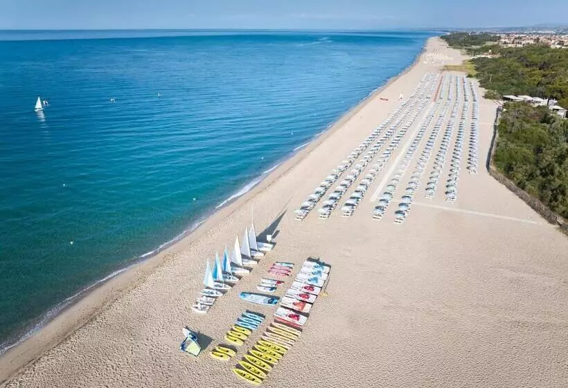 Hotelli Serenè Resort