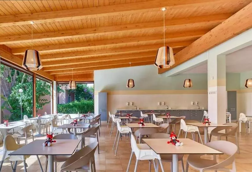 Hotelli Serenè Resort