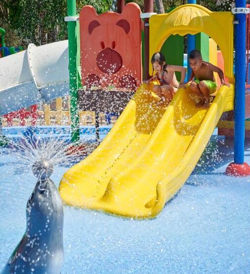 בית מלון כפרי Serenè Resort