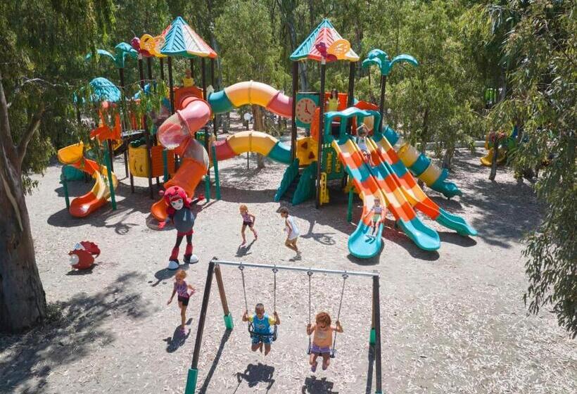 בית מלון כפרי Serenè Resort