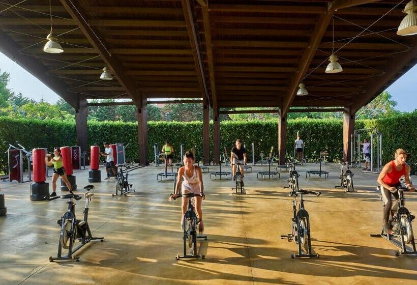 בית מלון כפרי Serenè Resort