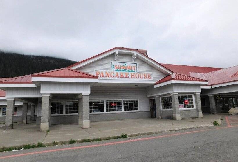 酒店 The Summit Inn