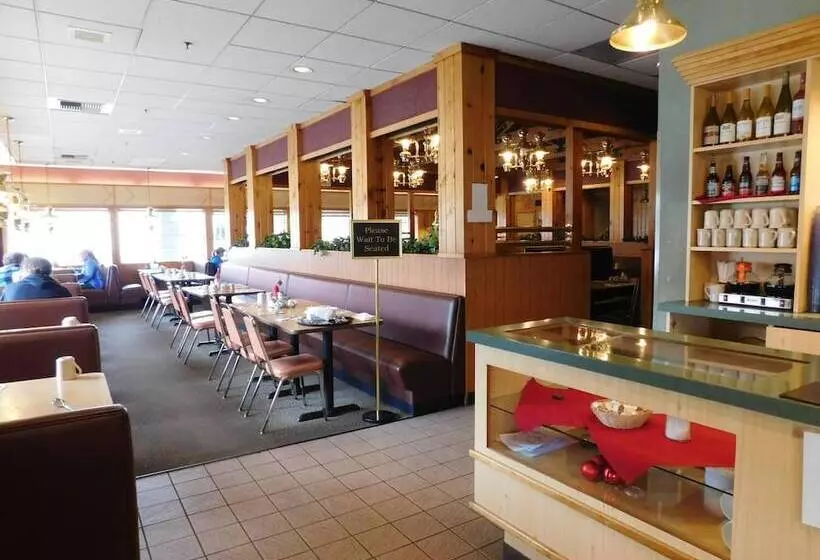 Hotelli The Summit Inn