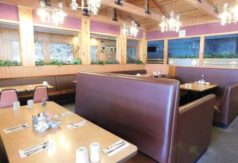 酒店 The Summit Inn