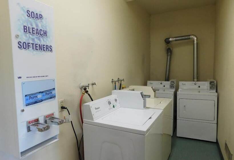 酒店 The Summit Inn